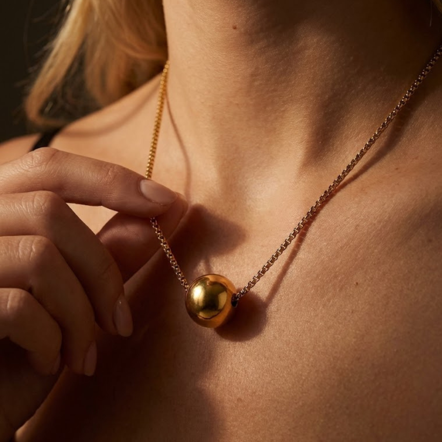 Minimal Gold Bead Necklace