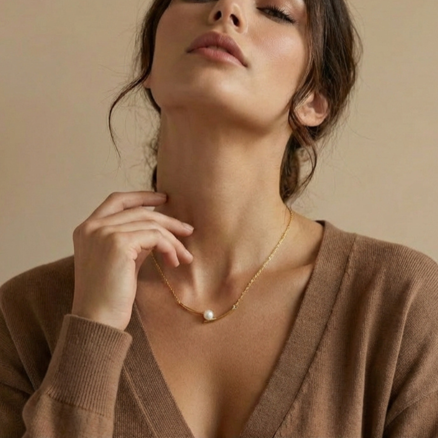 Minimal Pearl Gold Necklace