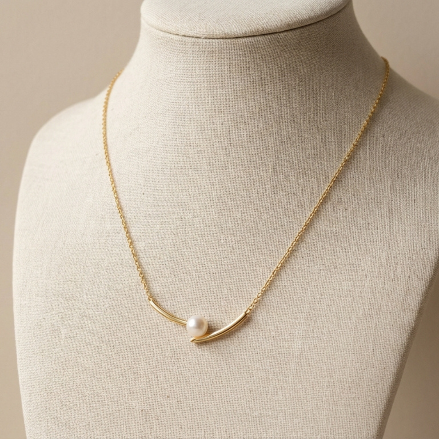 Minimal Pearl Gold Necklace