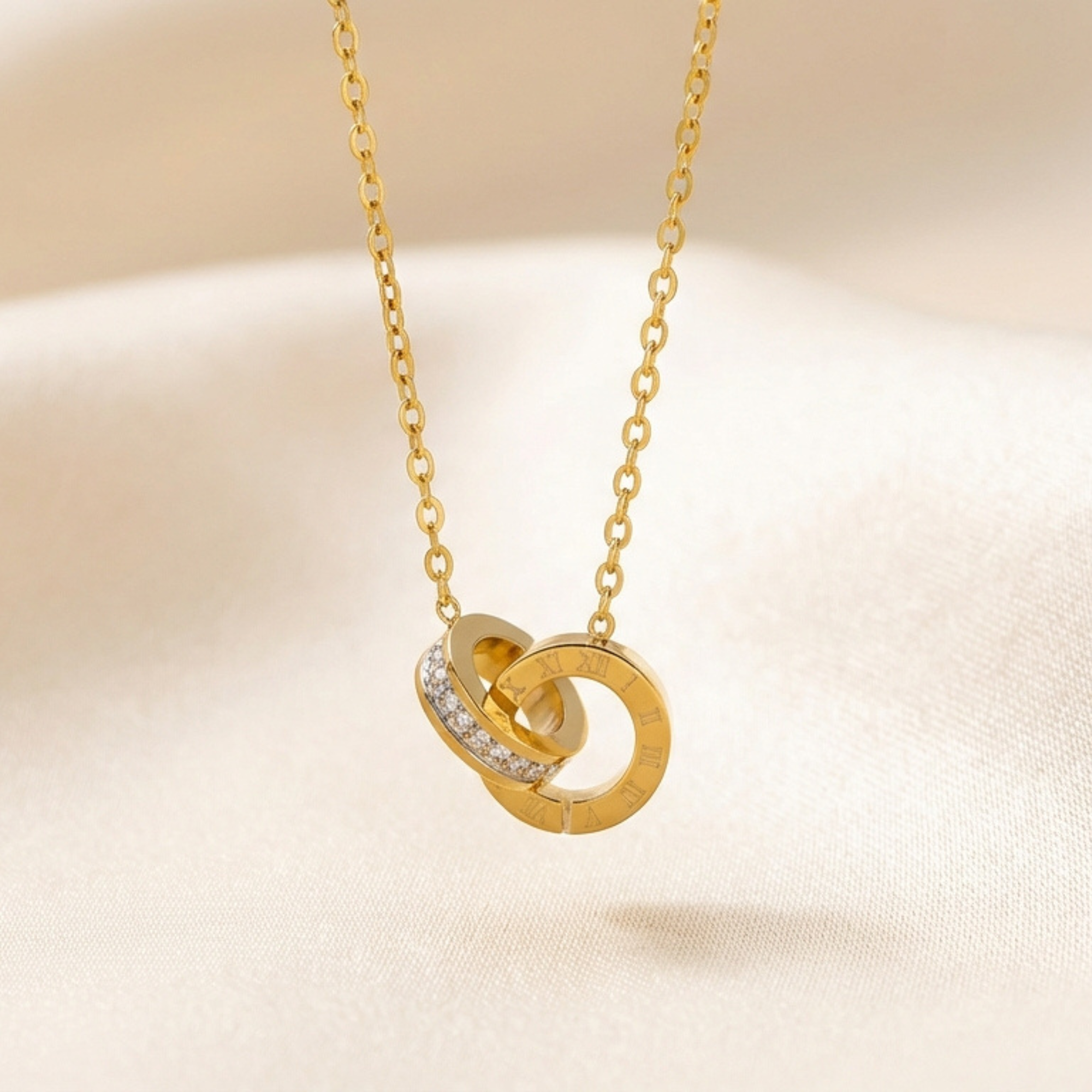 Interlocking Circle Necklace