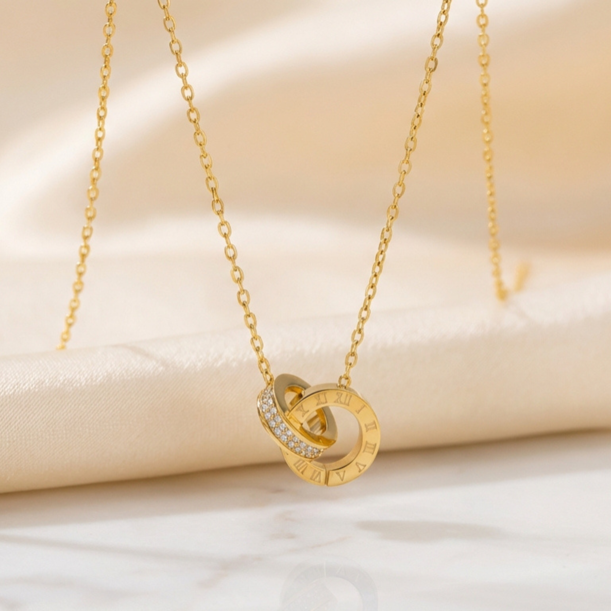 Interlocking Circle Necklace