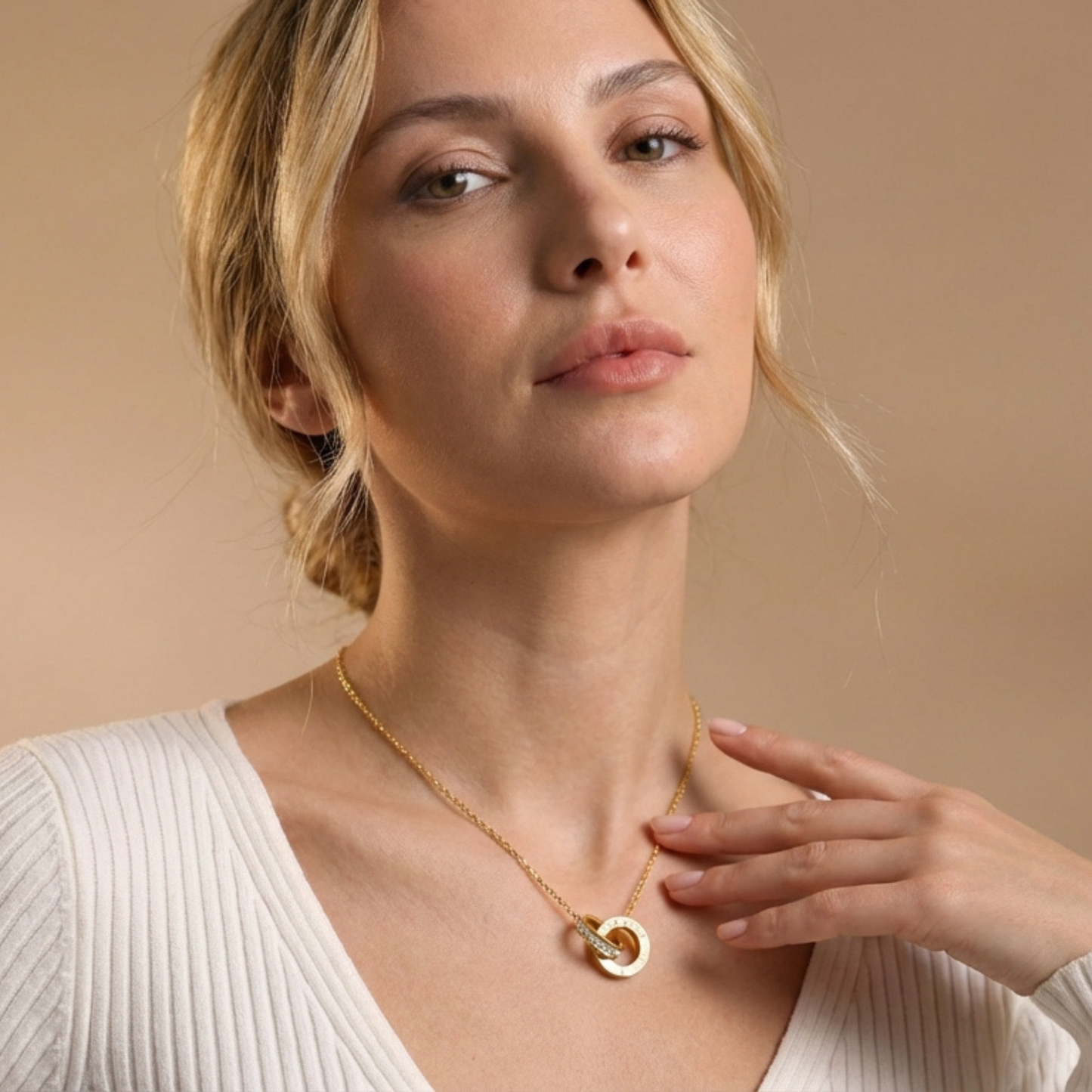 Interlocking Circle Necklace